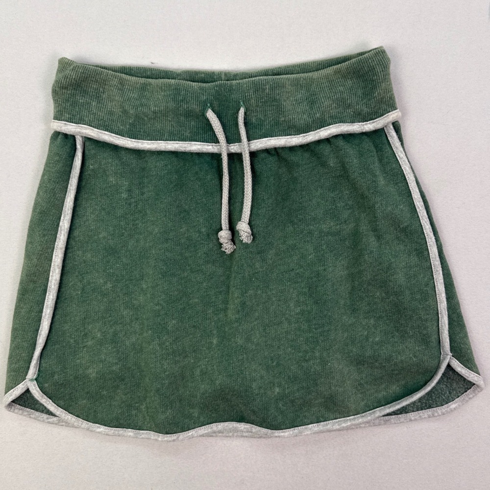 SO Green Mineral Wash French Terry Skort with Contrast Piping Small